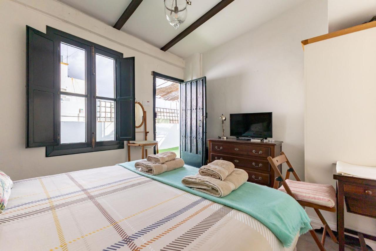 Champion Duplex Terrace And Garage Old Town 6 Pax Apartment เซบีญา ภายนอก รูปภาพ